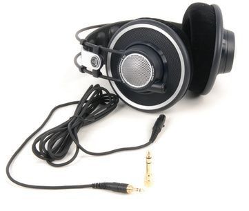 AKG K702